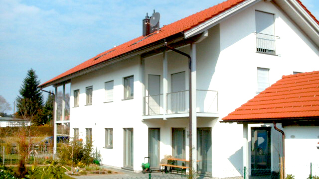 Doppelhaus in Lochhofen